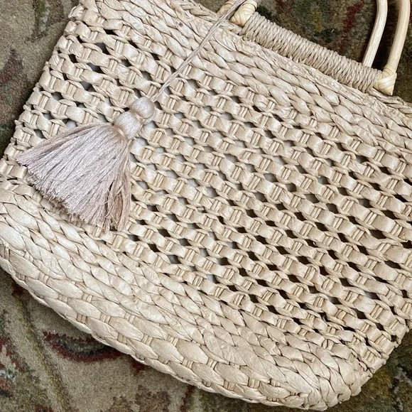 WOVEN STRAW TOTE BAG. - Picture 4 of 8
